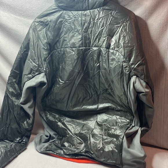 Marmot Gray puffer jacket size Extra large - Picture 3 of 6